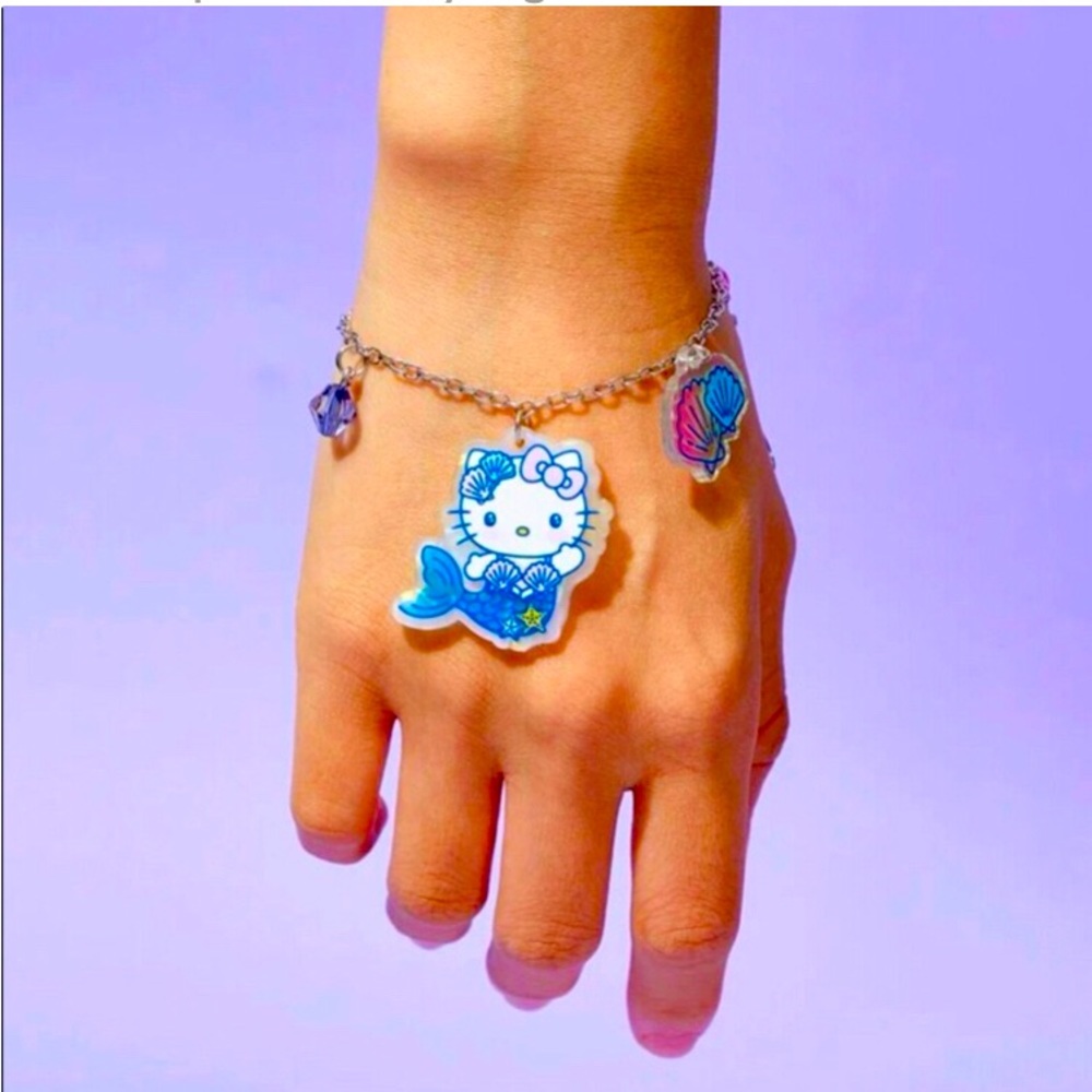 Hello Kitty charm bracelet